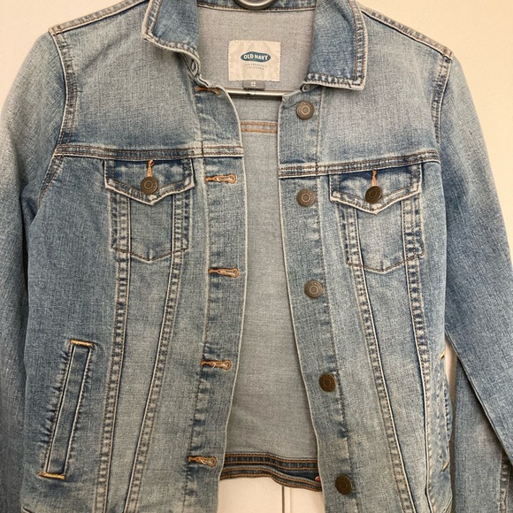 Old Navy Woman’s Jean Jacket- EUC - Picture 1 of 4